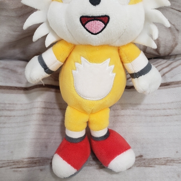 Kidrobot Phunny Sonic The Hedgehog Tails Yellow Plush Stuffed Toy 9 Inch 2021 - Picture 3 of 9